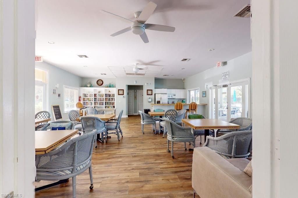 350 Robin Hood Cir , Unit 202, Naples, FL 34104 Photo
