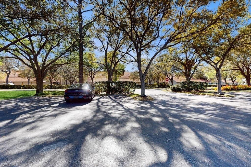 350 Robin Hood Cir , Unit 202, Naples, FL 34104 Photo