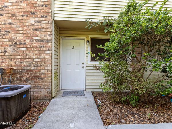 3419 Hospital Road, Pascagoula, MS 39581
