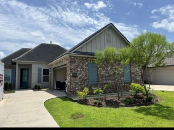 36431 Belle Journee Ave, Geismar, LA 70734