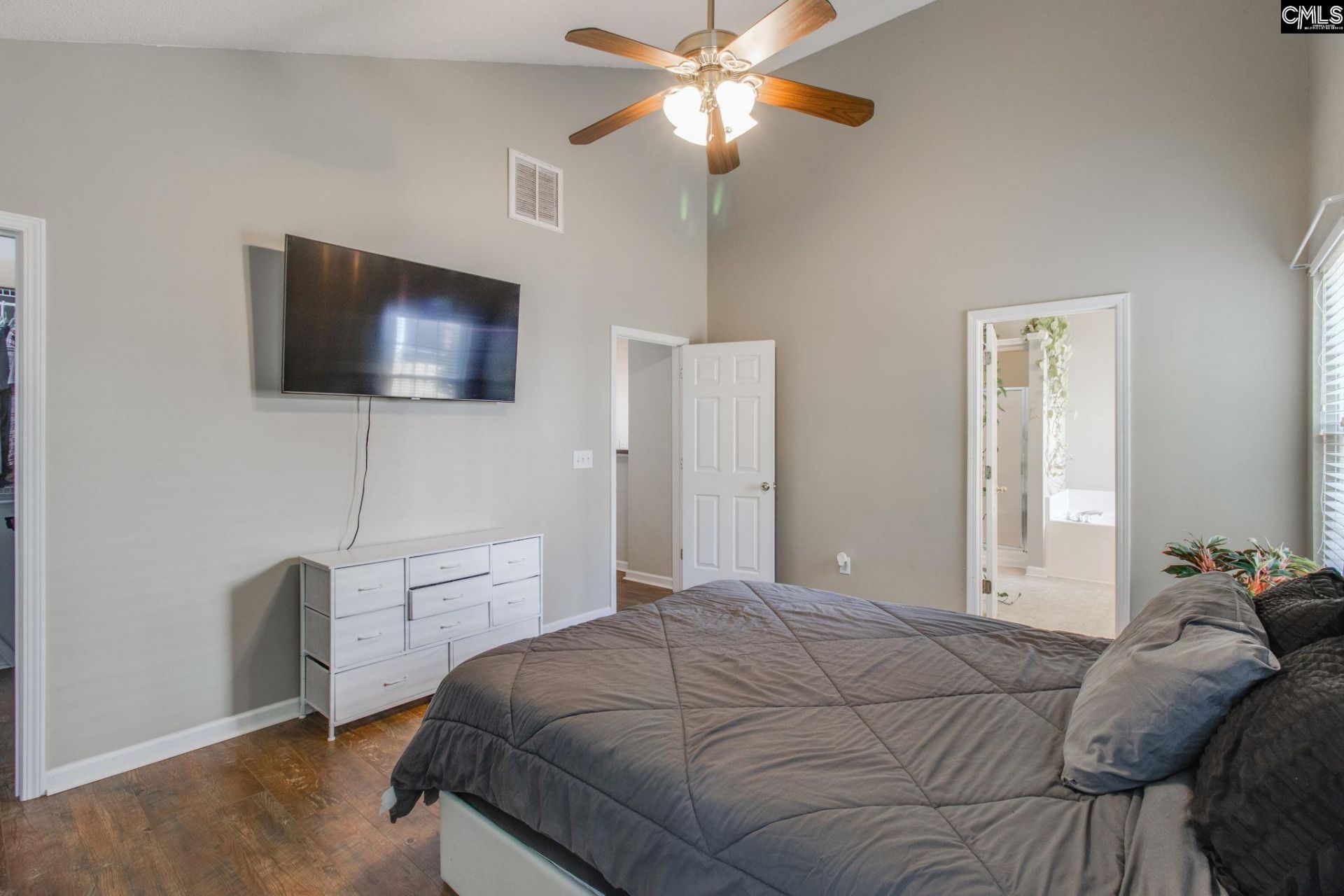 183 Silverwood Trail  Photo 18