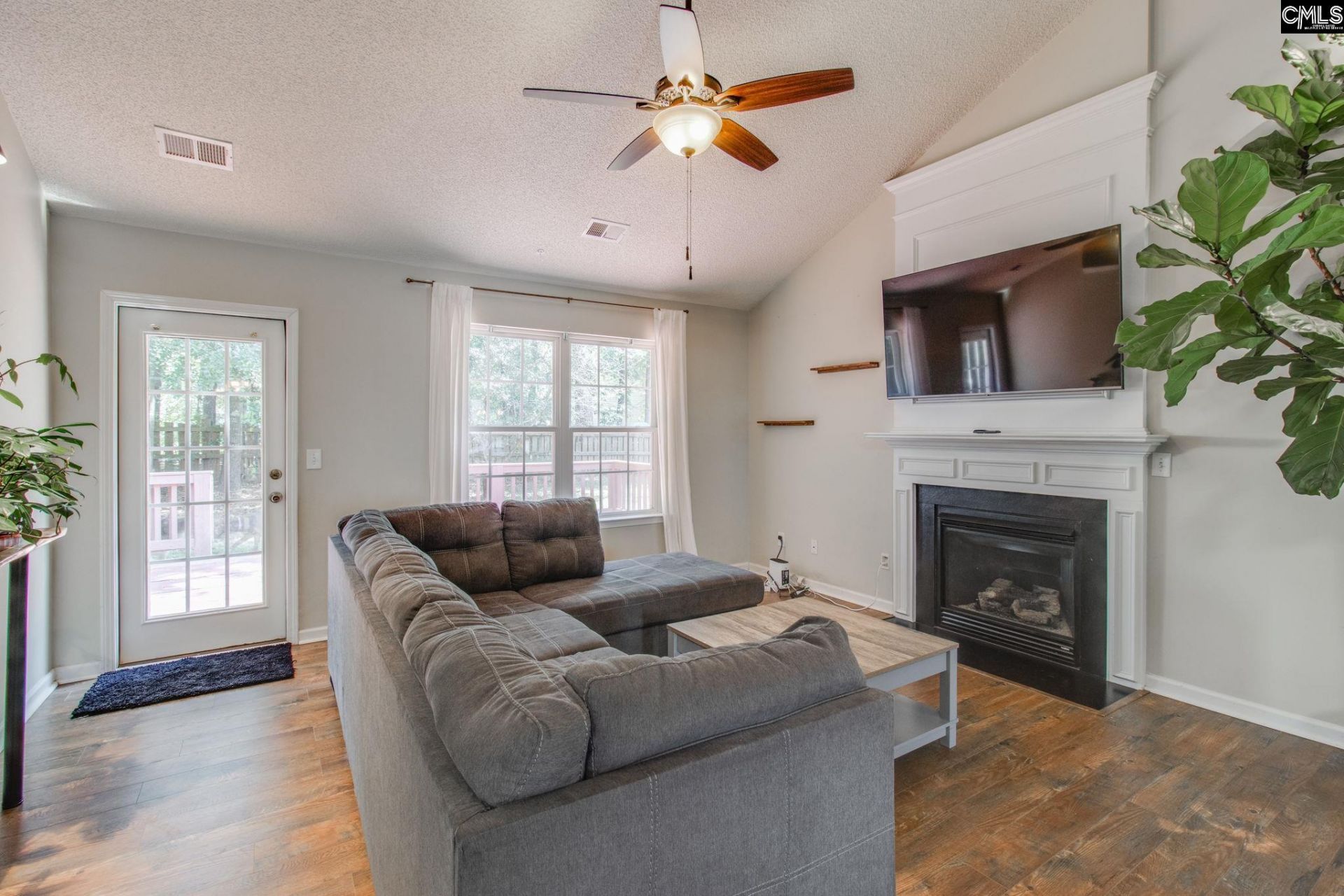 183 Silverwood Trail  Photo 7