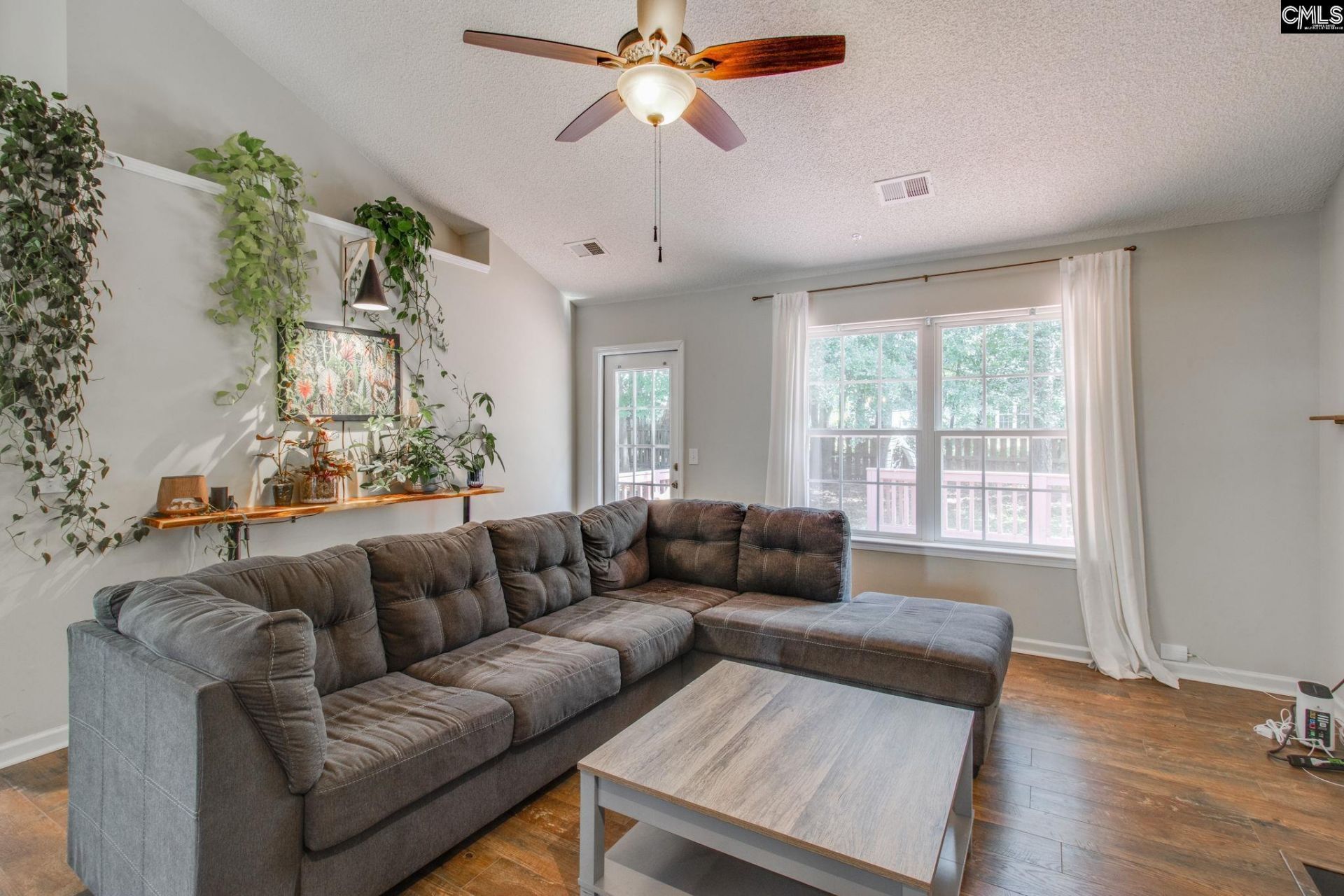 183 Silverwood Trail  Photo 8