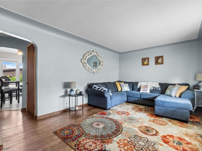 181 Renee Drive , Struthers, OH 44471 Photo 2
