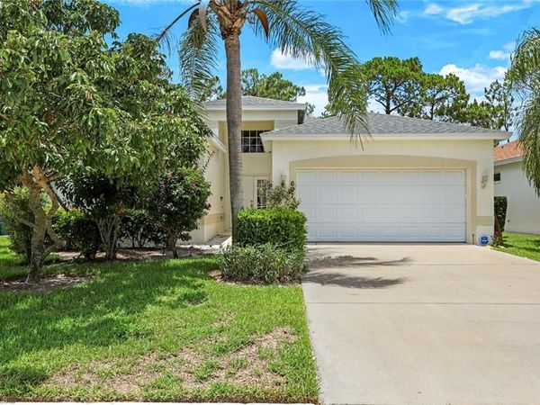697 Crossfield CIR , NAPLES, FL 34104