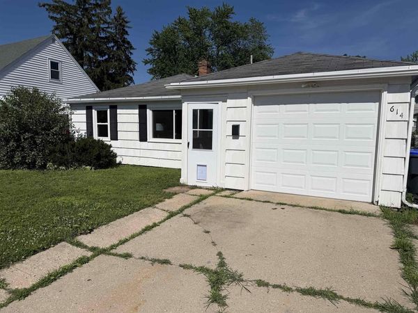 614 REED STREET, Neenah, WI 54956