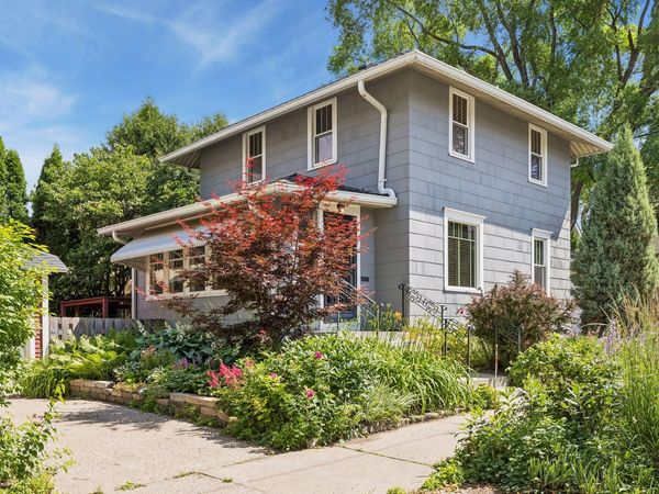 916 34th Street W, Minneapolis, MN 55408