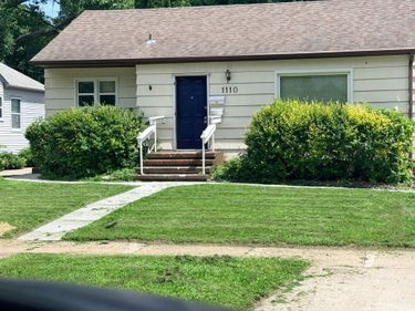 1110 12th Street S, Moorhead, MN 56560