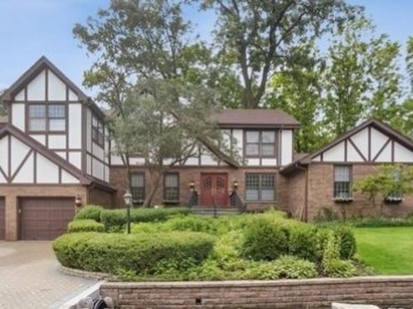 1330 Maple Avenue , Downers Grove, IL 60515