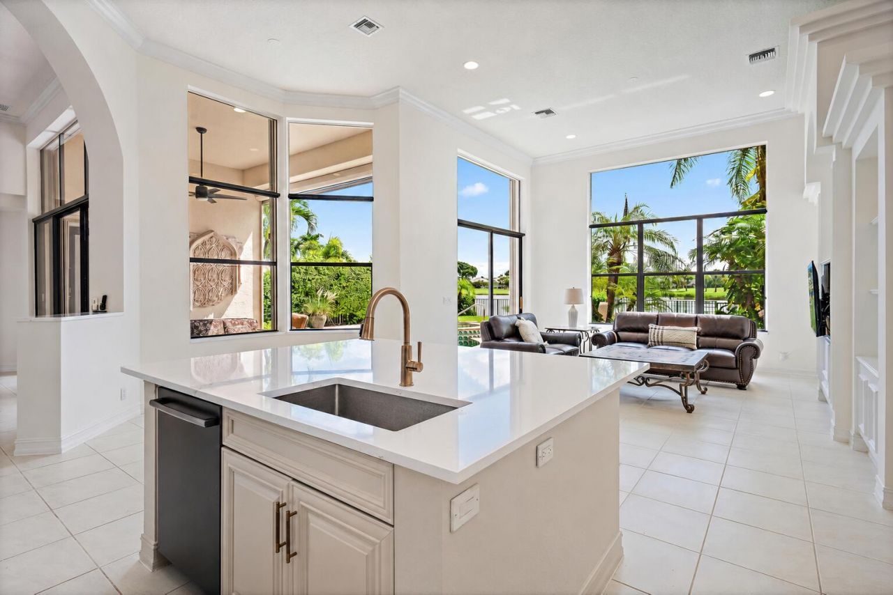 7510 Blue Heron Way, West Palm Beach, FL 33412 Photo