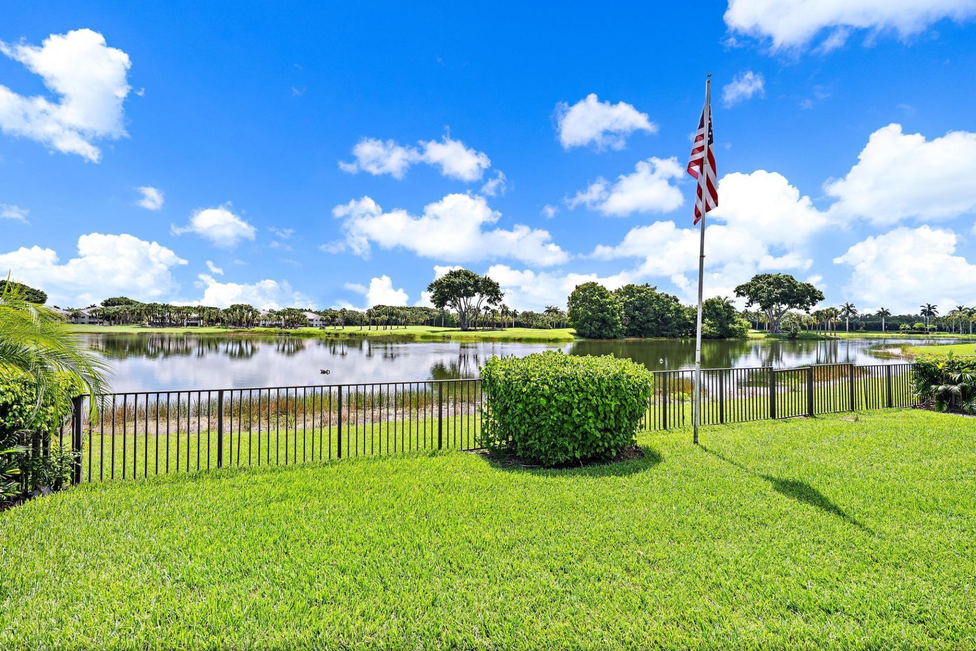 7510 Blue Heron Way, West Palm Beach, FL 33412 Photo
