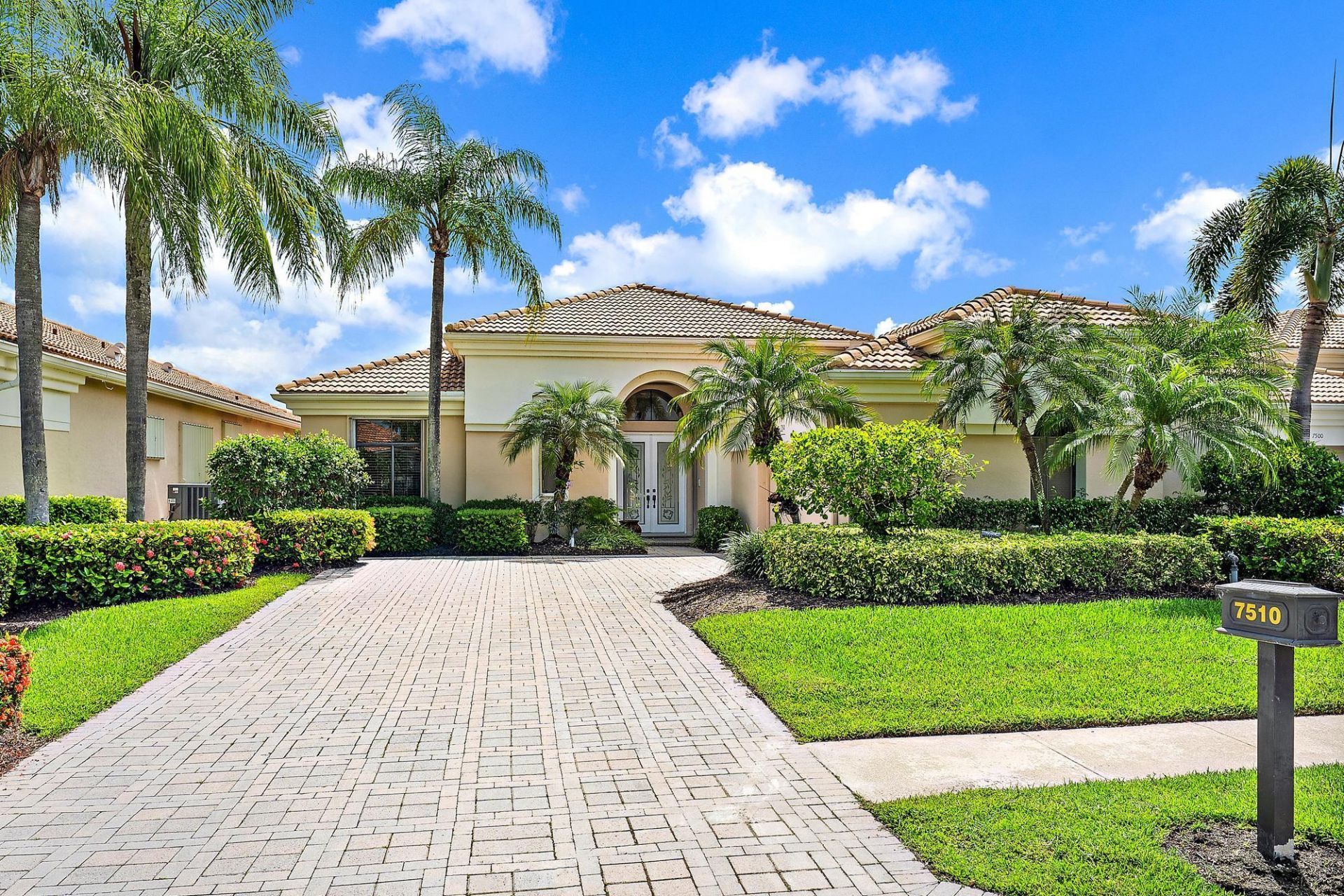 7510 Blue Heron Way, West Palm Beach, FL 33412 Photo