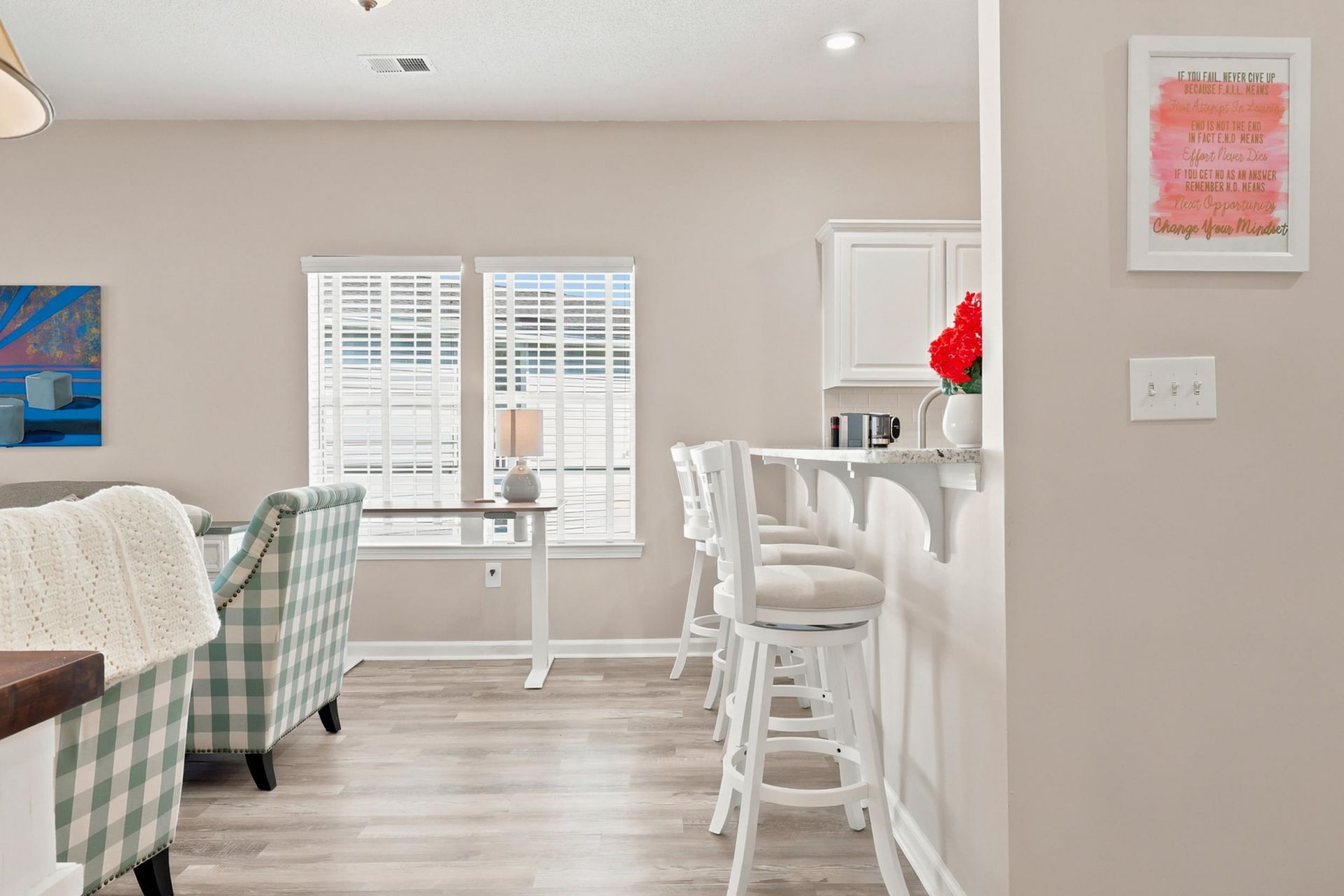 2494 Coastline Ct. Photo 12