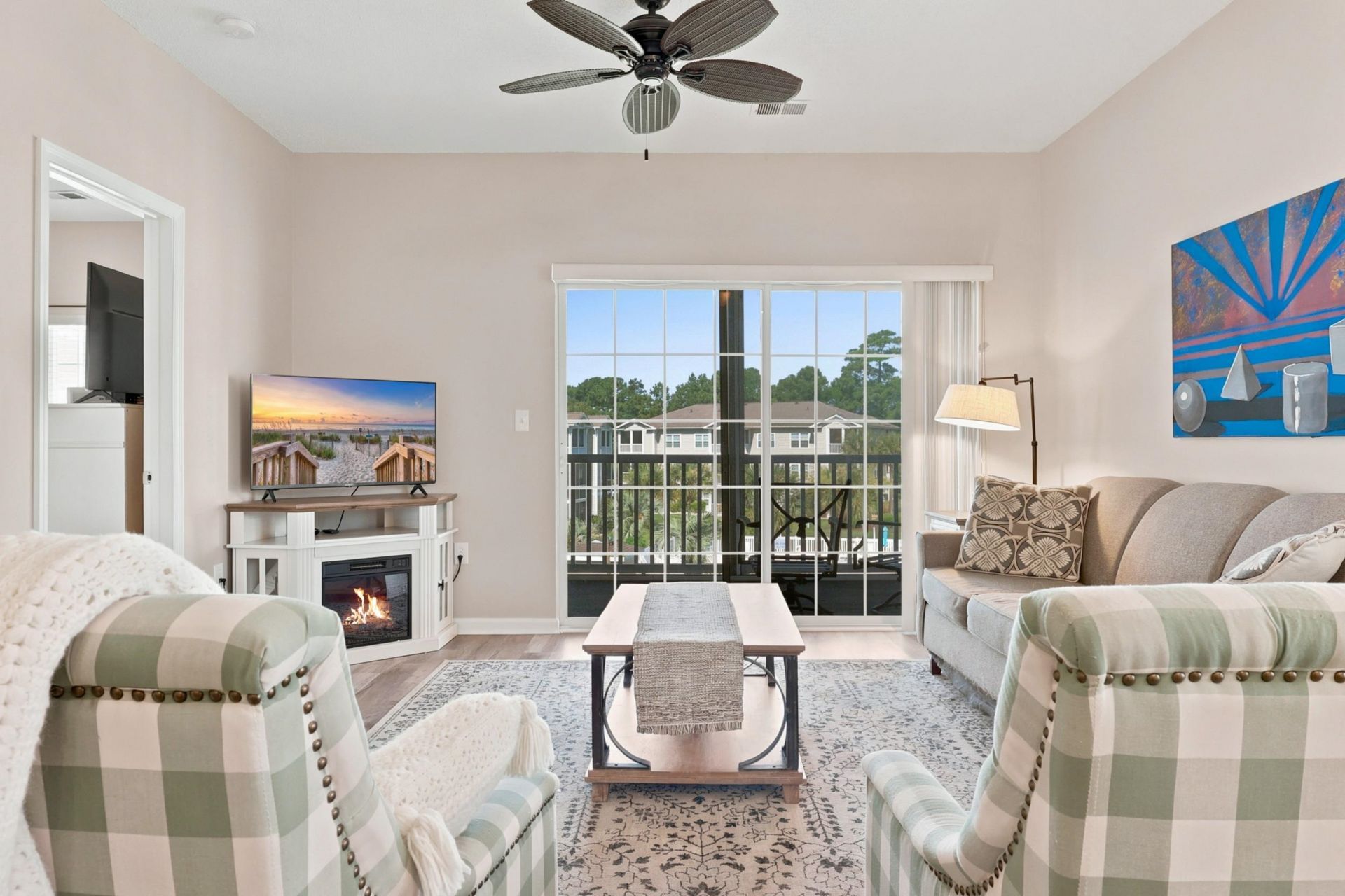 2494 Coastline Ct. Photo 16