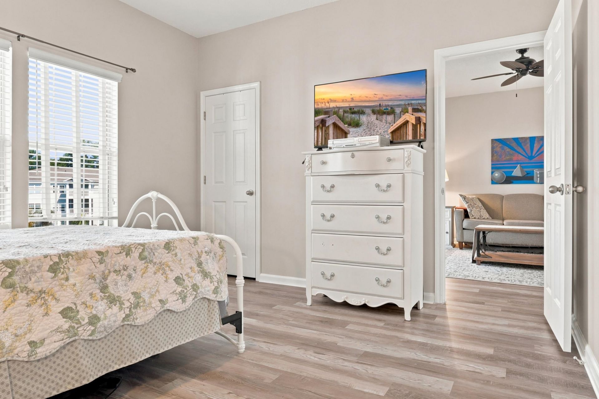 2494 Coastline Ct. Photo 20