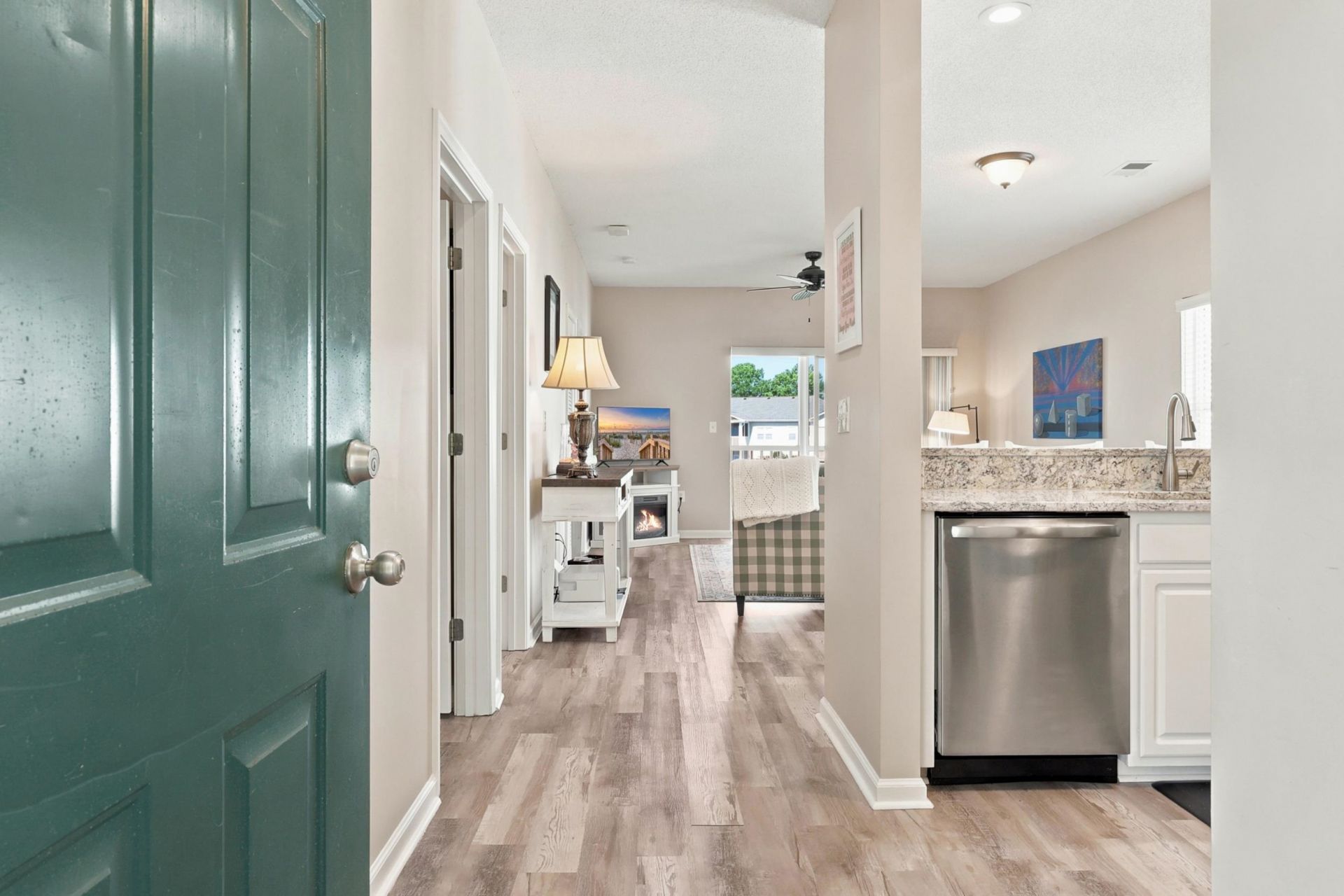 2494 Coastline Ct. Photo 8