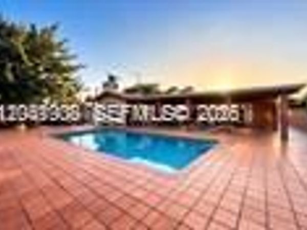 2351 SW 92nd Pl , Miami, FL 33165
