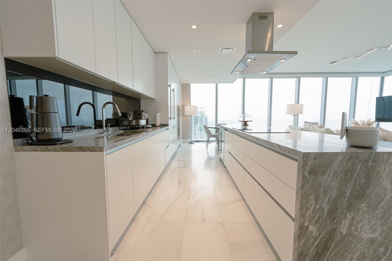 700 NE 26th Ter , Unit 4901, Miami, FL 33137 Photo