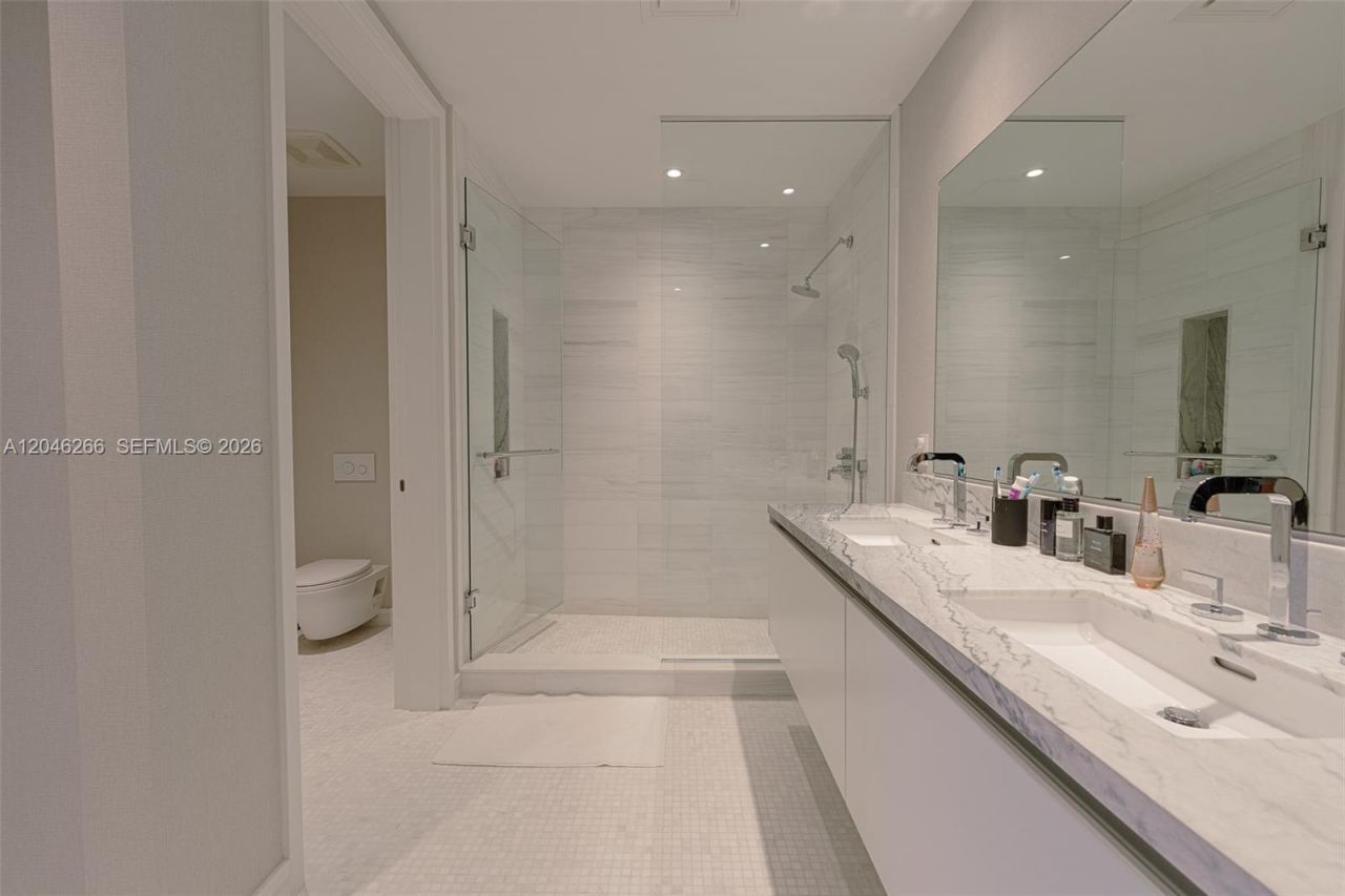 700 NE 26th Ter , Unit 4901, Miami, FL 33137 Photo