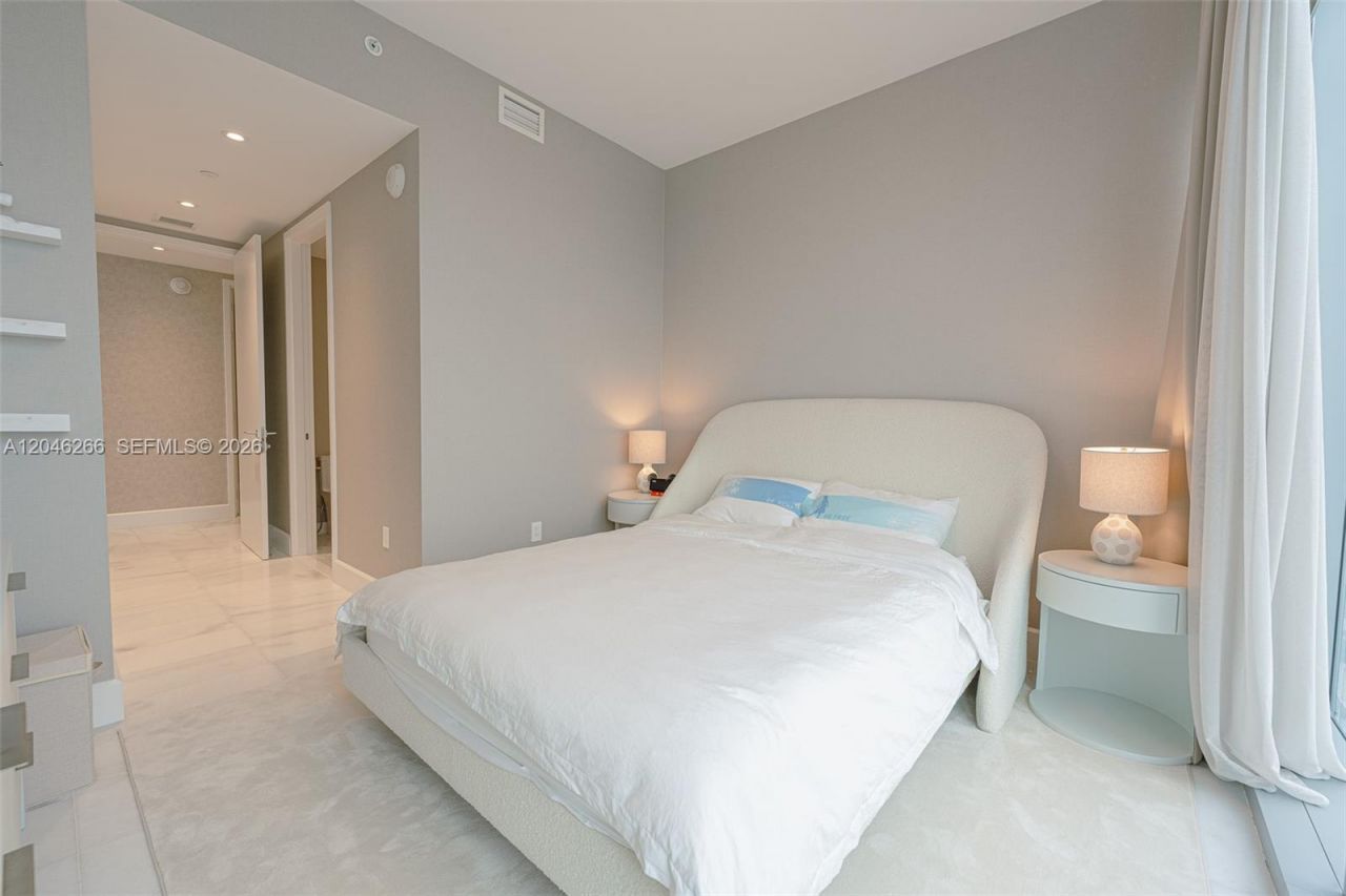 700 NE 26th Ter , Unit 4901, Miami, FL 33137 Photo