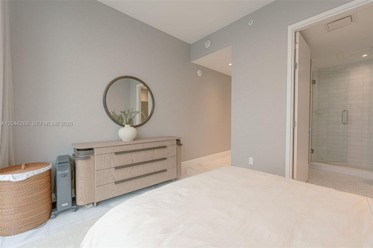 700 NE 26th Ter , Unit 4901, Miami, FL 33137 Photo