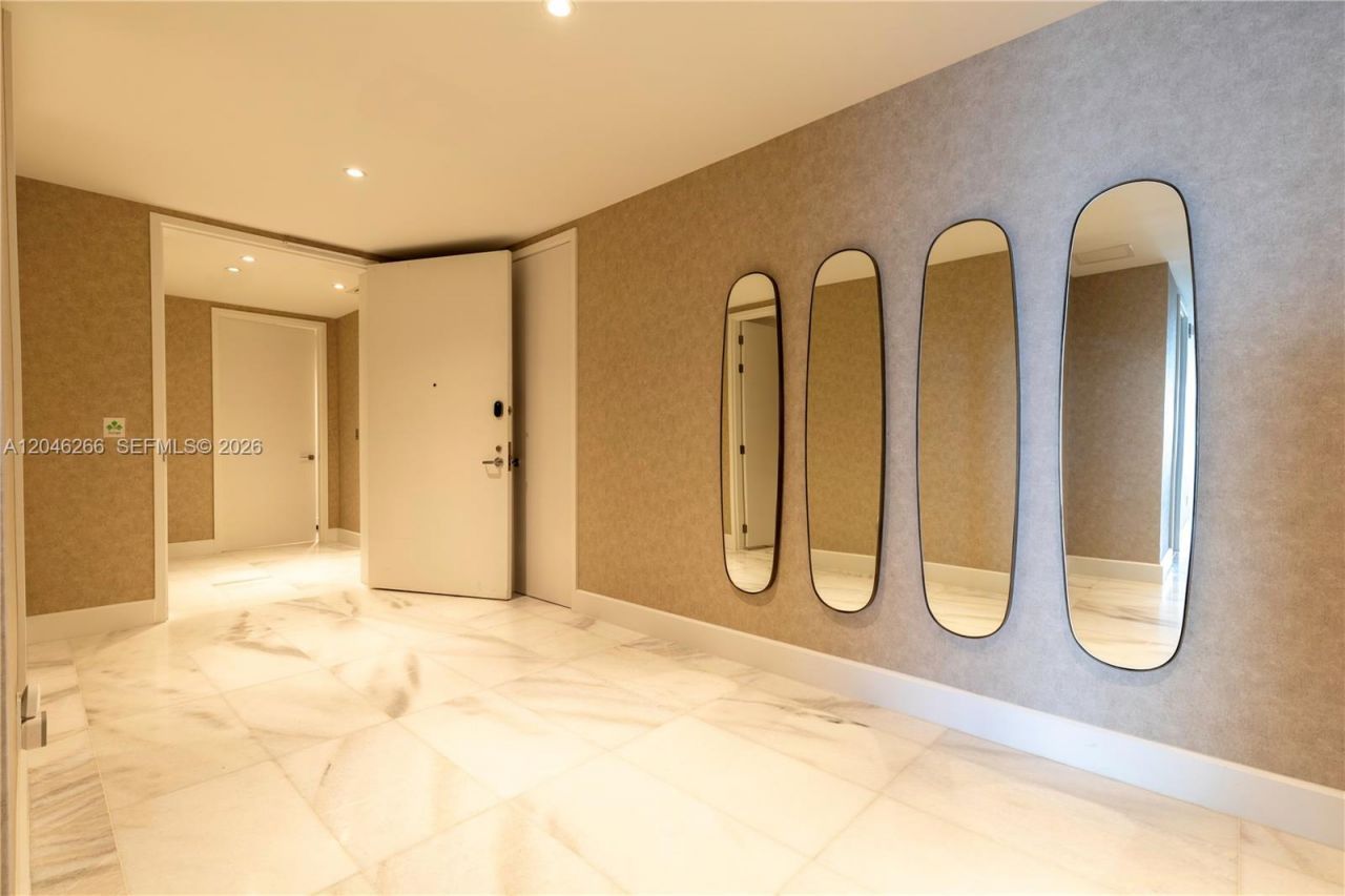 700 NE 26th Ter , Unit 4901, Miami, FL 33137 Photo