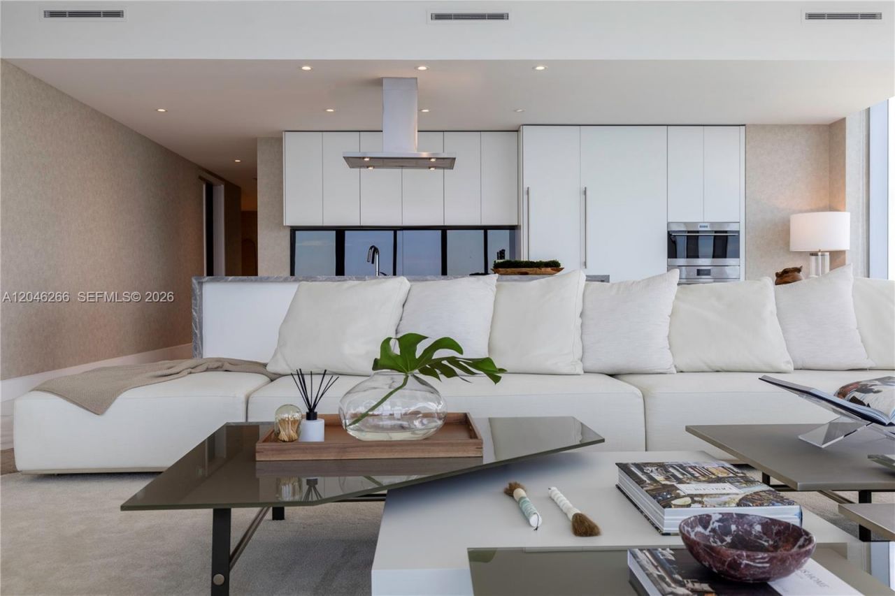 700 NE 26th Ter , Unit 4901, Miami, FL 33137 Photo