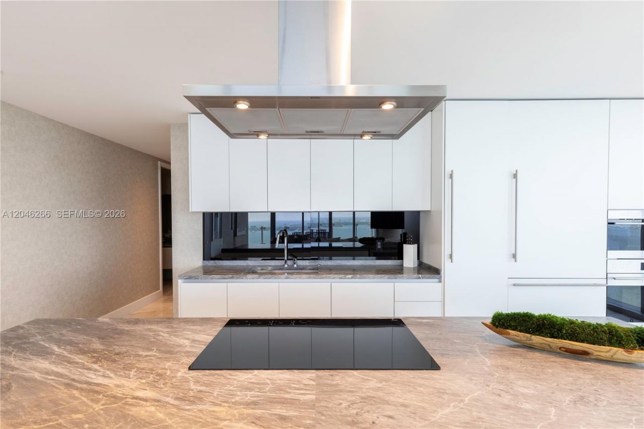 700 NE 26th Ter , Unit 4901, Miami, FL 33137 Photo