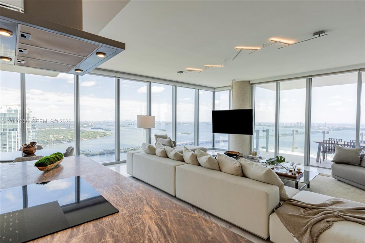 700 NE 26th Ter , Unit 4901, Miami, FL 33137 Photo