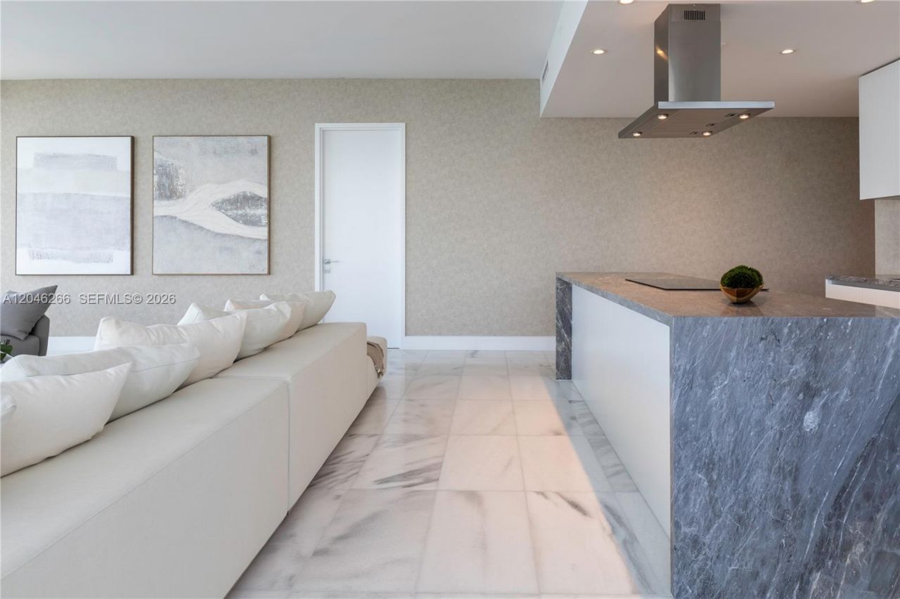 700 NE 26th Ter , Unit 4901, Miami, FL 33137 Photo