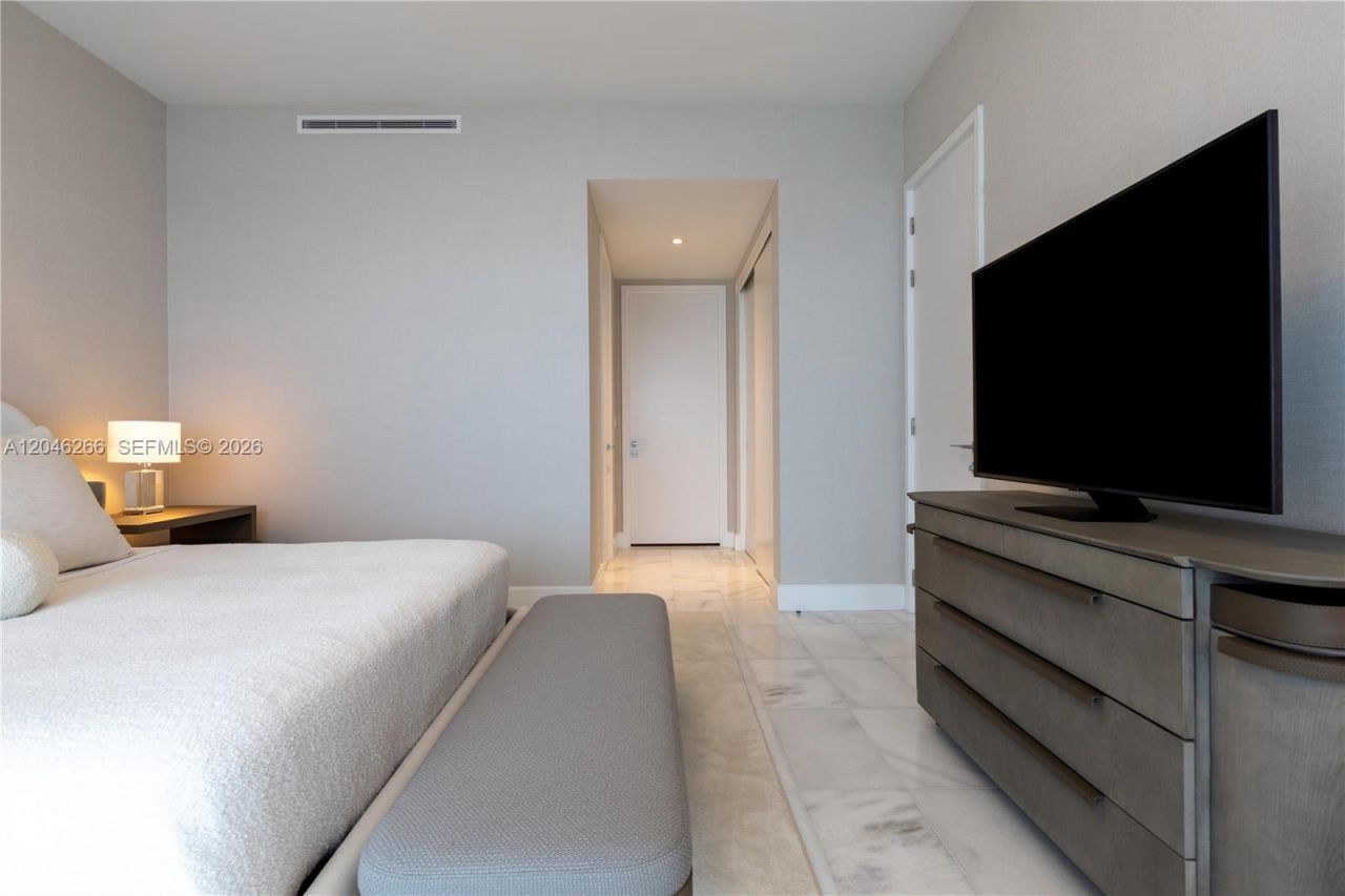 700 NE 26th Ter , Unit 4901, Miami, FL 33137 Photo