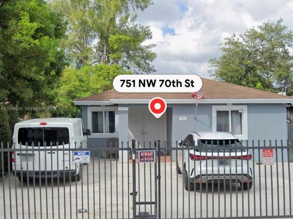 751 NW 70th St , Miami, FL 33150