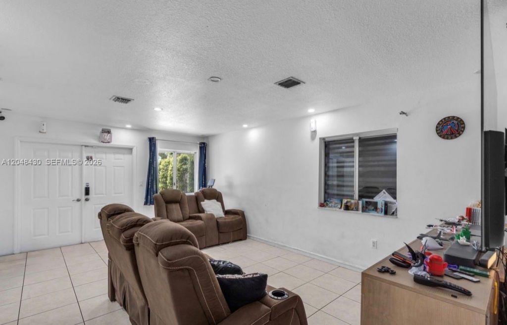751 NW 70th St , Miami, FL 33150 Photo
