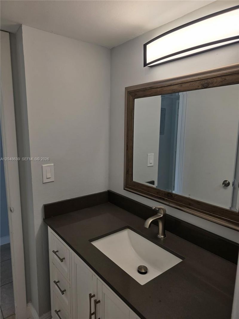 4222 Inverrary Blvd , Unit 4212, Lauderhill, FL 33319 Photo