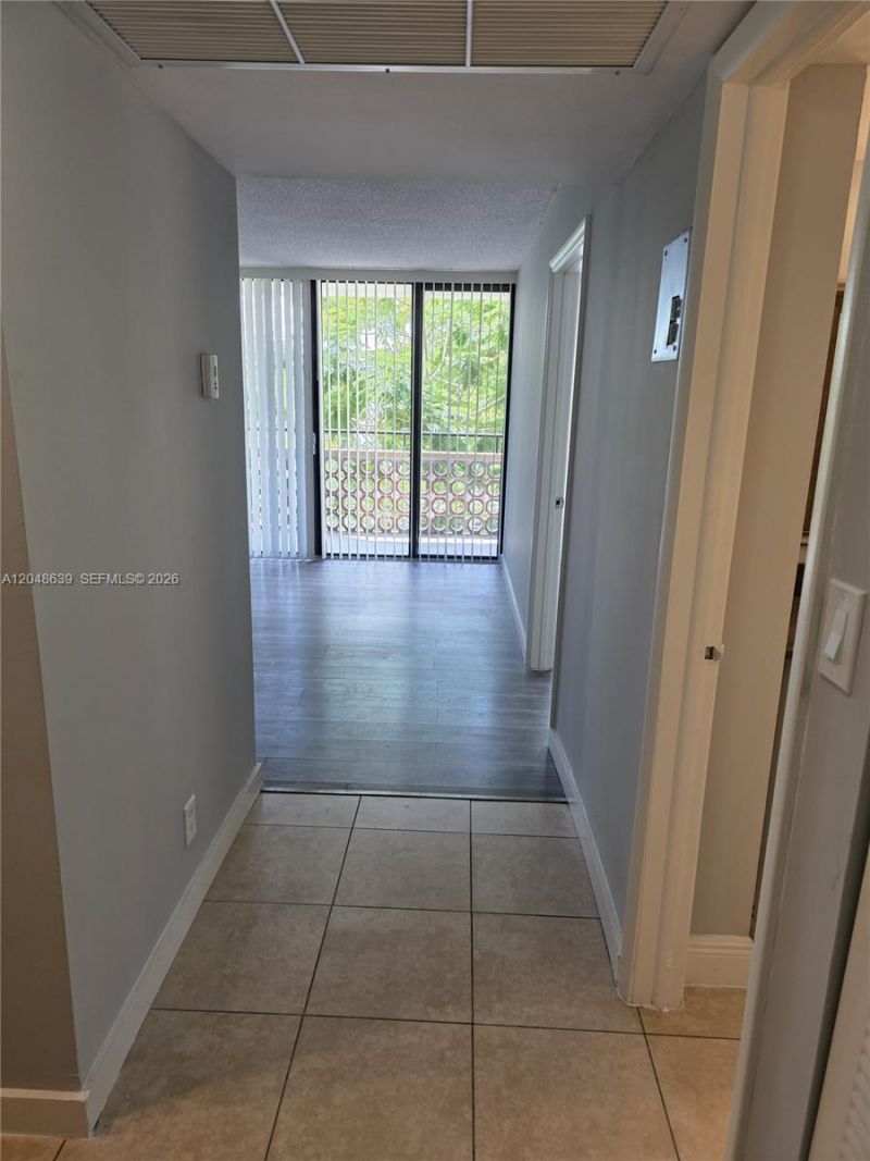 4222 Inverrary Blvd , Unit 4212, Lauderhill, FL 33319 Photo