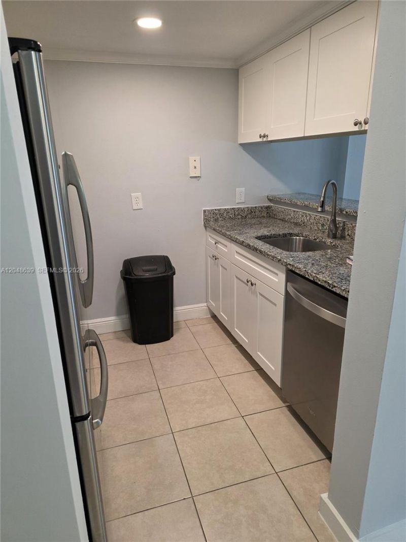 4222 Inverrary Blvd , Unit 4212, Lauderhill, FL 33319 Photo