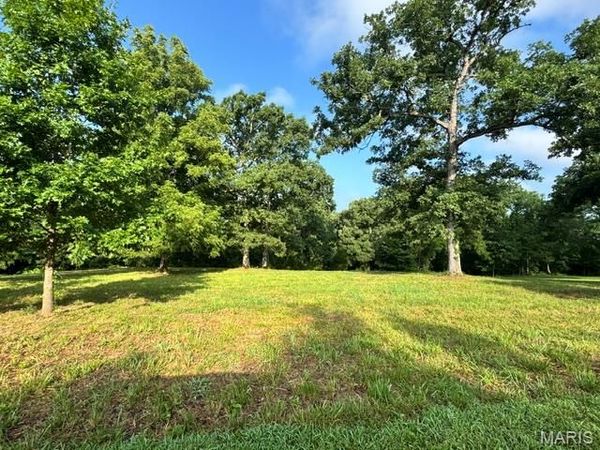 61 Saratoga Springs Drive , Silex, MO 63377