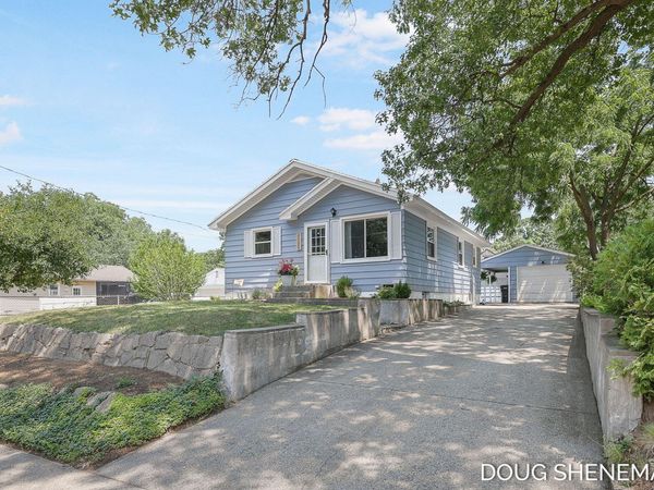 3924 Heron Avenue SW, Wyoming, MI 49509