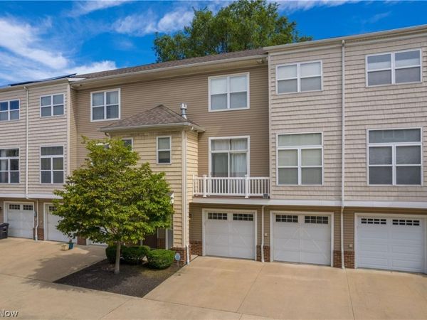 5408 Saint Stephens Court, Cleveland, OH 44102