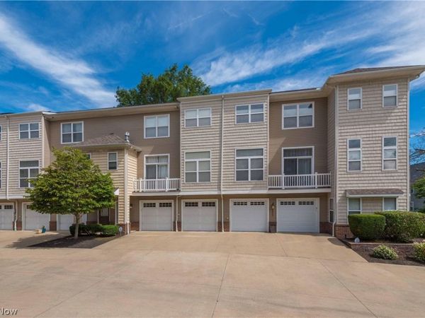5408 Saint Stephens Court, Cleveland, OH 44102