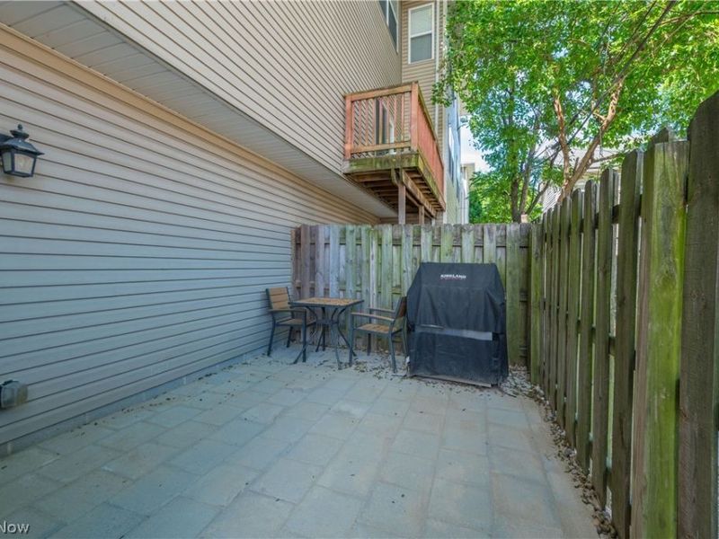5408 Saint Stephens Court, Cleveland, OH 44102 Photo 12