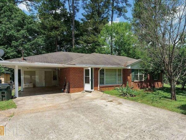 2888 Shallowford Road NE, Atlanta, GA 30341