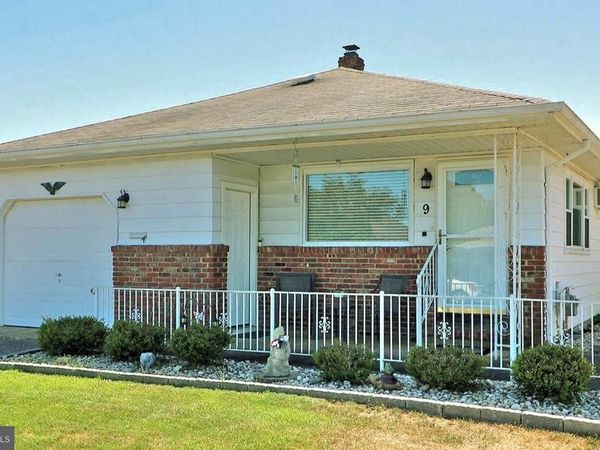 9 BOLANS COURT, TOMS RIVER, NJ 08757
