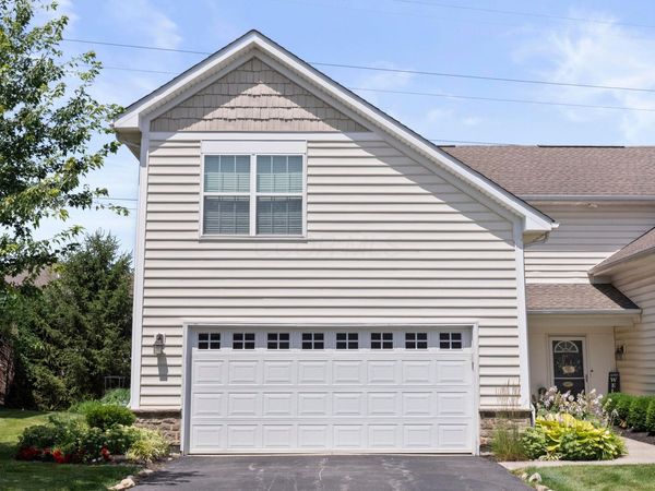5075 Dinard Way, Unit 5075A, Columbus, OH 43221