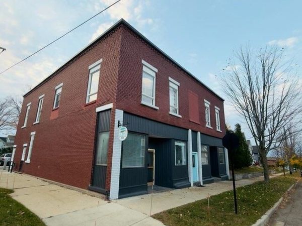 522 Liberty Street, Unit 2, Petoskey, MI 49770