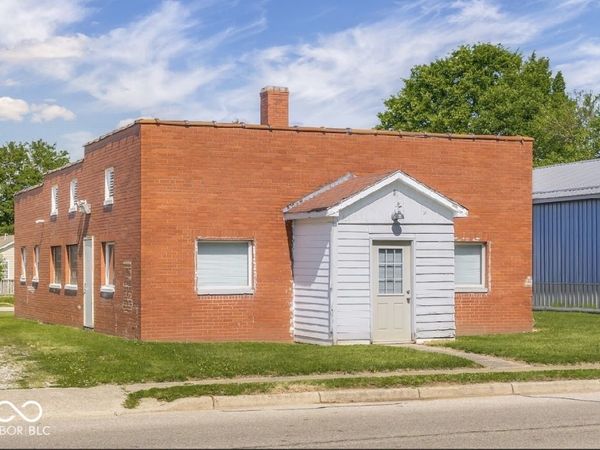 604 S Main Street , Edinburgh, IN 46124