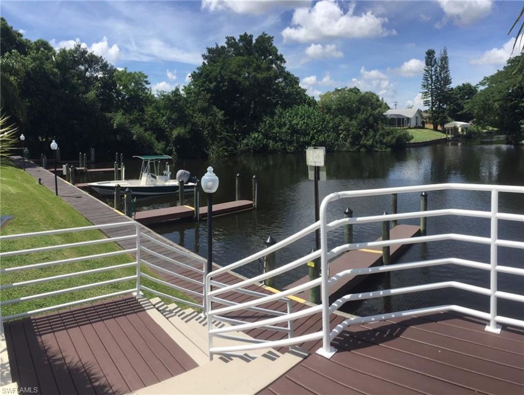 9262 Palm Island Cir , North Fort Myers, FL 33903 Photo
