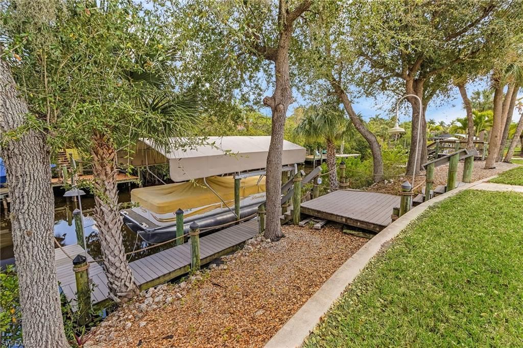 9262 Palm Island Cir , North Fort Myers, FL 33903 Photo
