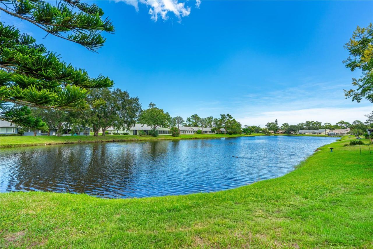 34 Lake Fairgreen Circle , New Smyrna Beach, FL 32168 Photo