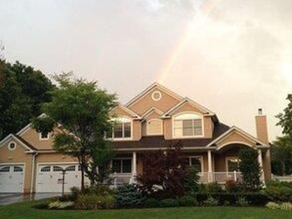 12 Glenridge Lane, Kings Park, NY 11754
